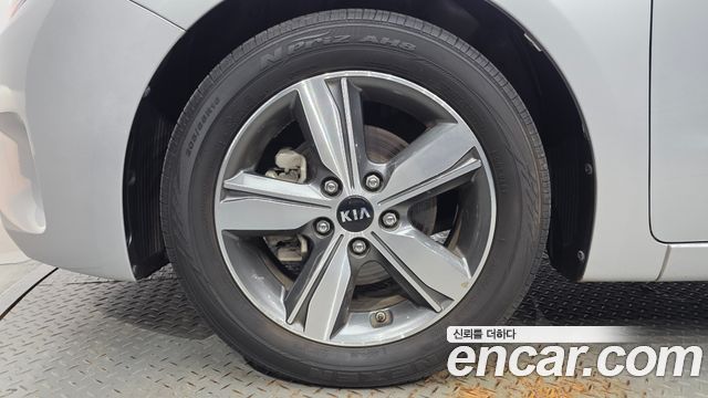 Kia K3 из Кореи Encar