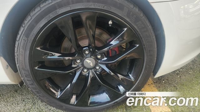 Hyundai Genesis из Кореи Encar