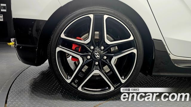 Hyundai Veloster из Кореи Encar