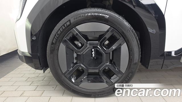Kia EV9 из Кореи Encar