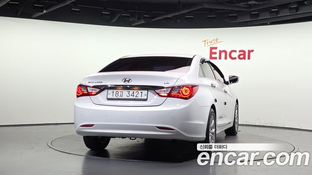 Hyundai Sonata LPI Smart — пробег 128 385 км — фото 4 из 5