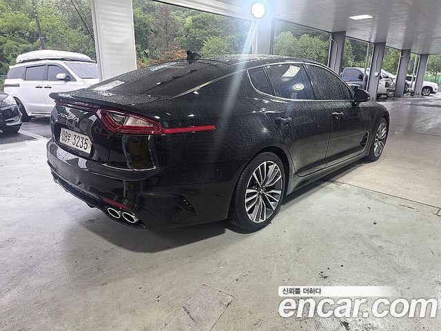 Kia Stinger из Кореи Encar