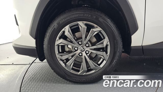 Toyota RAV4 2.5 2WD Hybrid — пробег 39 656 км — фото 5 из 5
