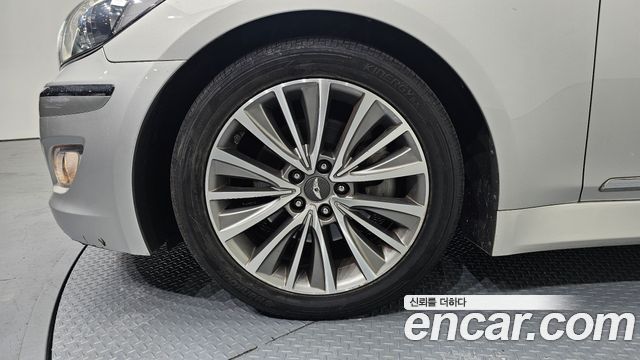 Hyundai Genesis из Кореи Encar