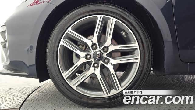 Kia K3 из Кореи Encar
