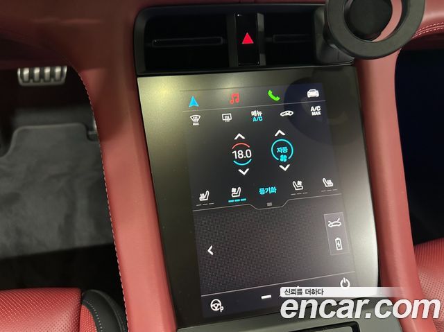 Porsche Taycan 4S — пробег 9 901 км — фото 5 из 5
