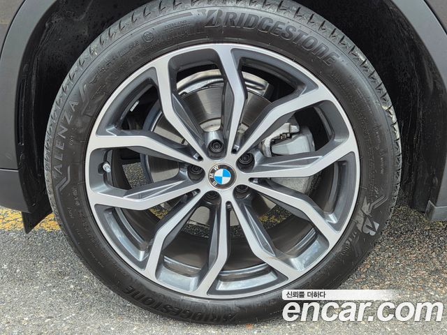 BMW X4 xDrive20i xLine — пробег 4 590 км — фото 5 из 5