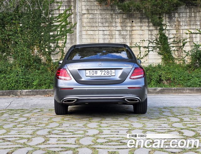 Mercedes-Benz E-Class из Кореи Encar