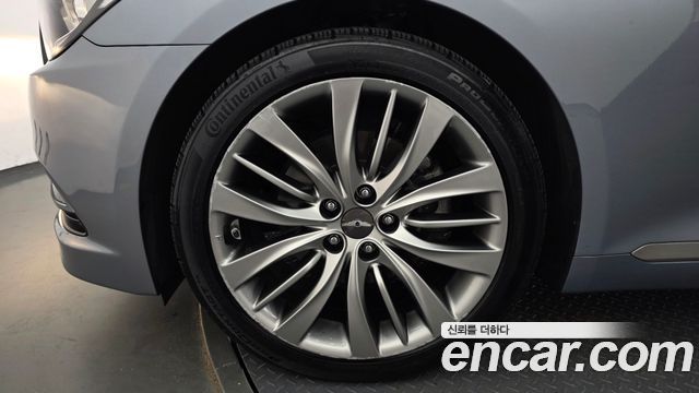 Hyundai Genesis из Кореи Encar
