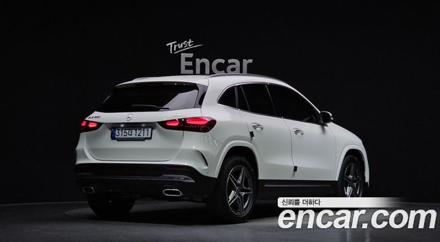 Mercedes-Benz GLA-Class GLA250 4MATIC — пробег 49 684 км — фото 2 из 5
