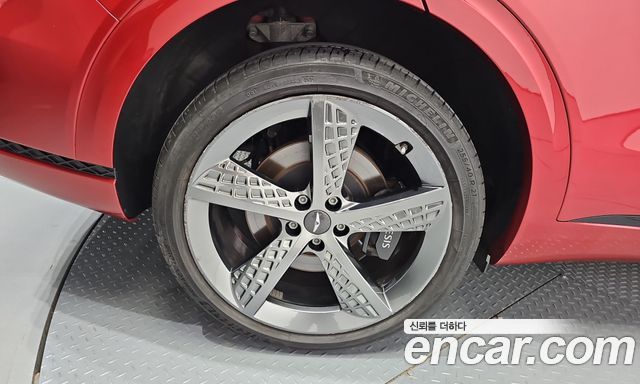 Genesis GV70 2.5T Gasoline 2WD — пробег 72 120 км — фото 5 из 5
