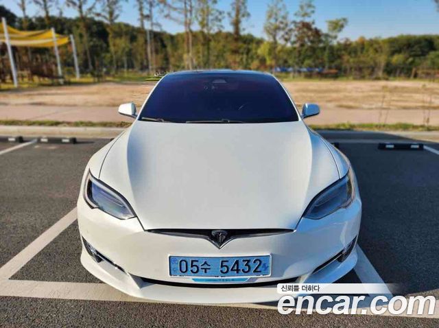 Tesla Model S 75D — пробег 155 000 км — фото 1 из 5