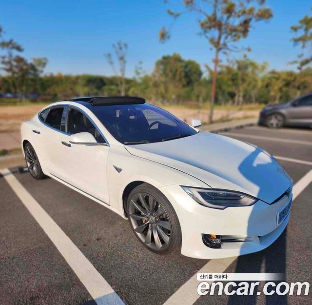 Tesla Model S 75D — пробег 155 000 км — фото 3 из 5