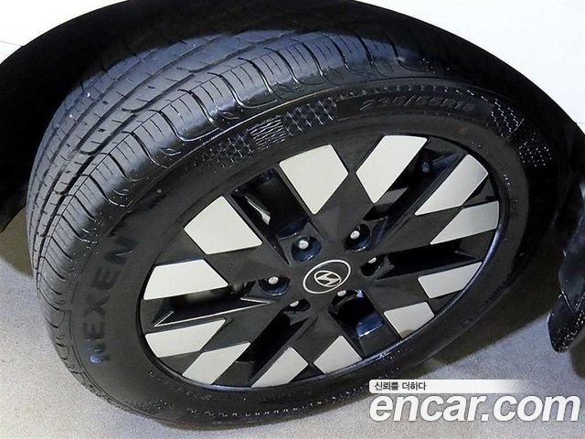 Hyundai Staria HEV 1.6 Lounge 9-Seater Mobility — пробег 241 426 км — фото 5 из 5