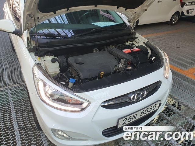 Hyundai Accent Diesel 1.6 VGT Modern — пробег 173 000 км — фото 4 из 5
