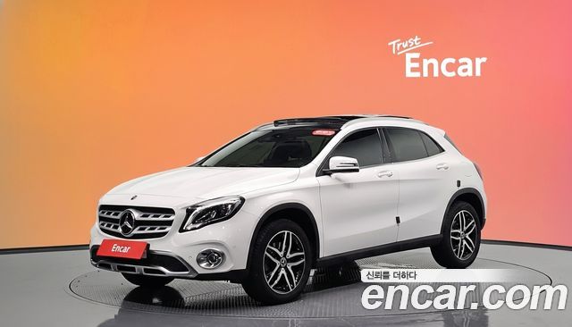 Mercedes-Benz GLA-Class GLA220 — пробег 71 332 км — фото 1 из 5