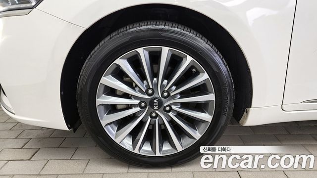 Kia K7 из Кореи Encar