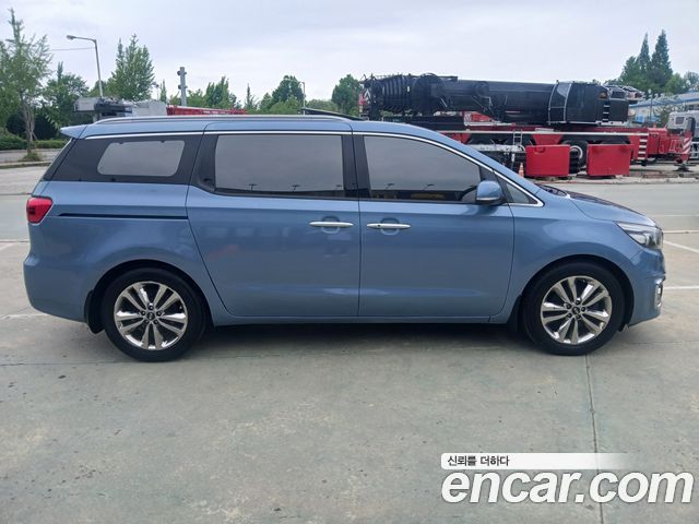 Kia Carnival из Кореи Encar