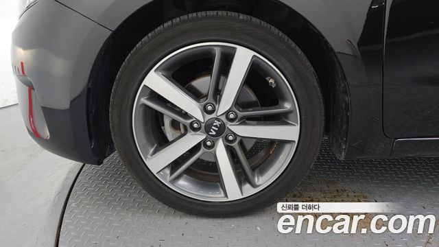 Kia K3 из Кореи Encar
