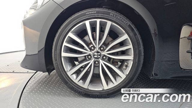 Kia Stinger из Кореи Encar