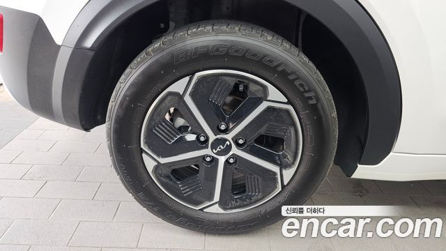 Kia Niro Prestige — пробег 42 499 км — фото 5 из 5