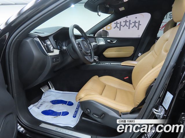 Volvo XC60 из Кореи Encar