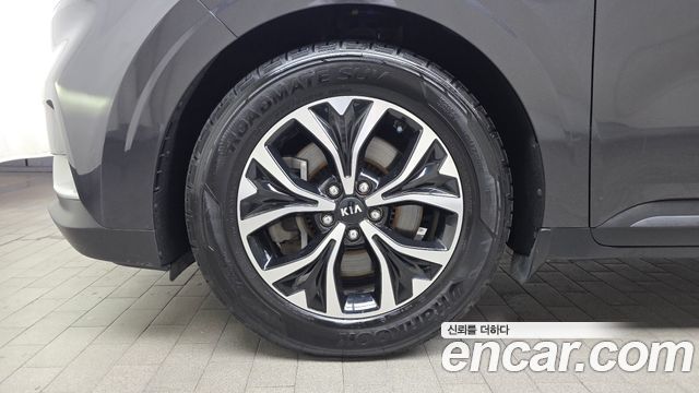 Kia Carnival 11-Seater Prestige — пробег 79 674 км — фото 5 из 5