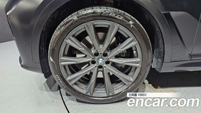 BMW X7 M50i Frozen Black Edition 6STR — пробег 104 478 км — фото 5 из 5