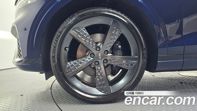 Genesis GV70 из Кореи Encar