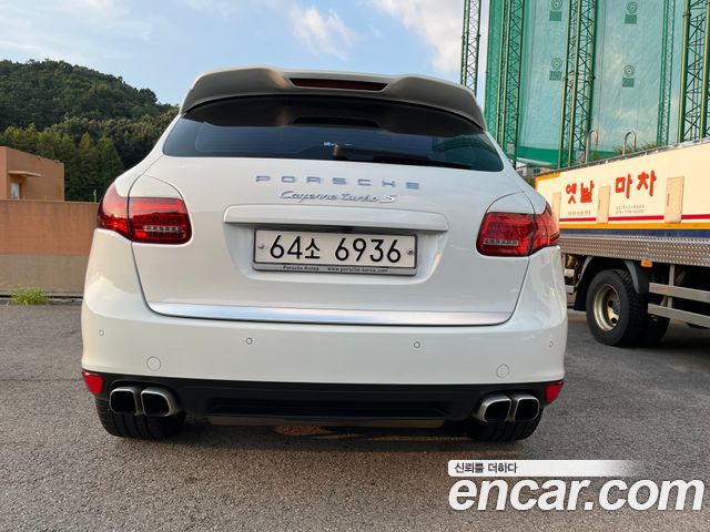Porsche Cayenne 4.8 Turbo S 958 — пробег 100 000 км — фото 4 из 5