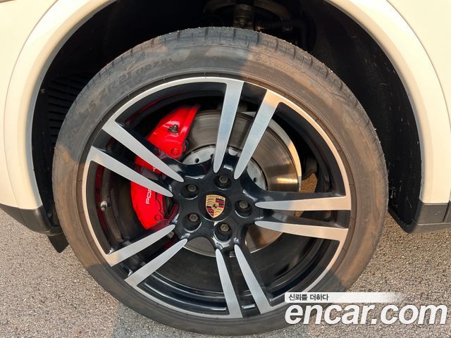 Porsche Cayenne 4.8 Turbo S 958 — пробег 100 000 км — фото 5 из 5