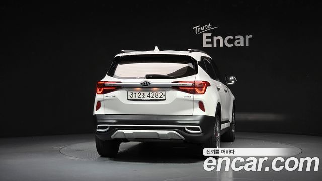 Kia Seltos из Кореи Encar