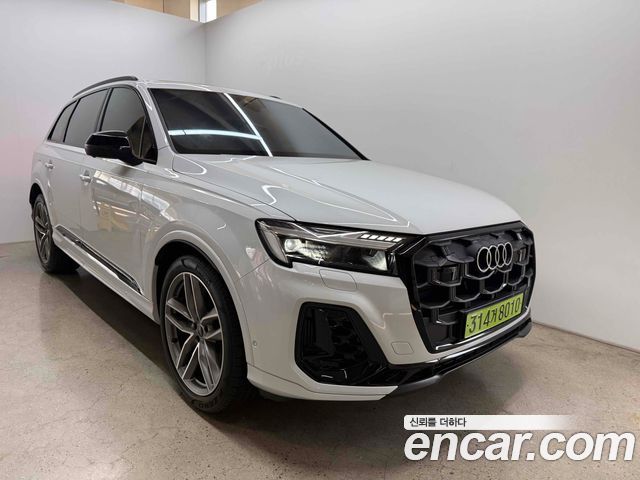 Audi Q7 55 TFSI Quattro Premium — пробег 1 136 км — фото 1 из 5