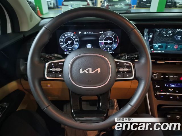 Kia Carnival 9-Seater Prestige — пробег 101 097 км — фото 5 из 5