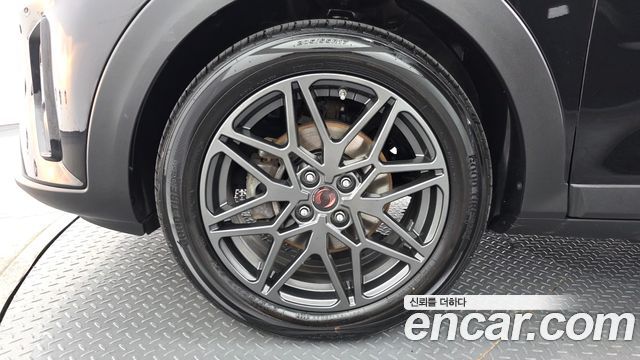 Kia Stonic из Кореи Encar