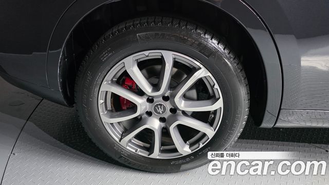 Maserati Levante 3.0 Diesel AWD GranLusso — пробег 76 996 км — фото 5 из 5