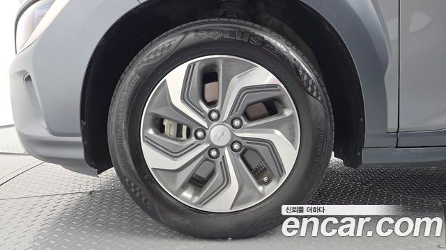 Hyundai Kona из Кореи Encar