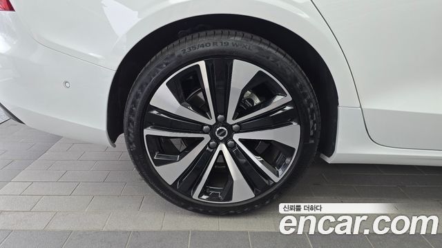 Volvo S60 из Кореи Encar