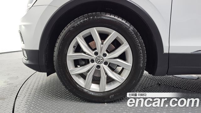 Volkswagen Tiguan из Кореи Encar