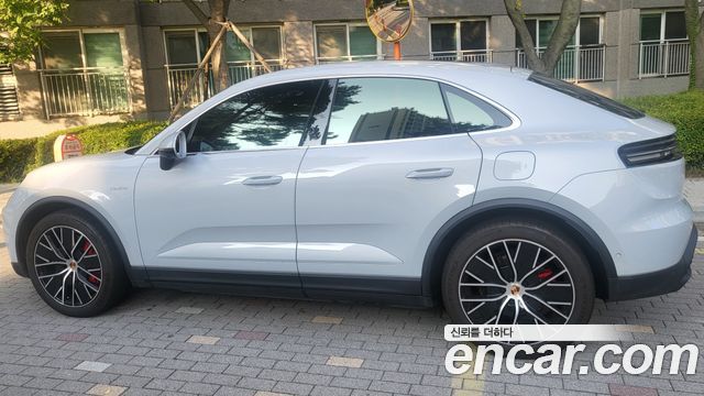 Porsche Macan 4S — пробег 25 000 км — фото 5 из 5