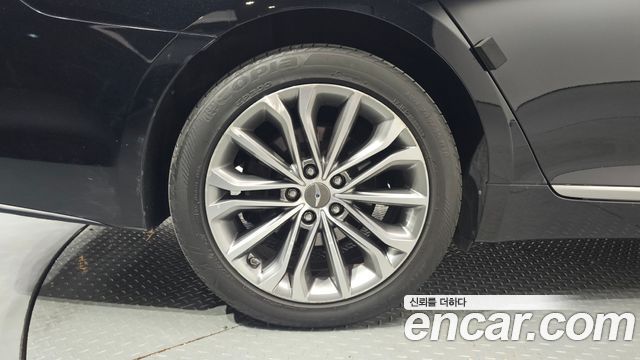 Hyundai Genesis из Кореи Encar