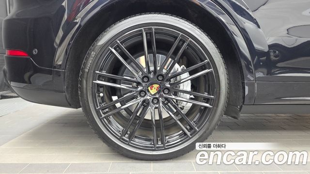 Porsche Cayenne 4.0 Turbo — пробег 64 515 км — фото 5 из 5