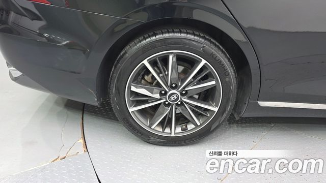 Hyundai Grandeur из Кореи Encar