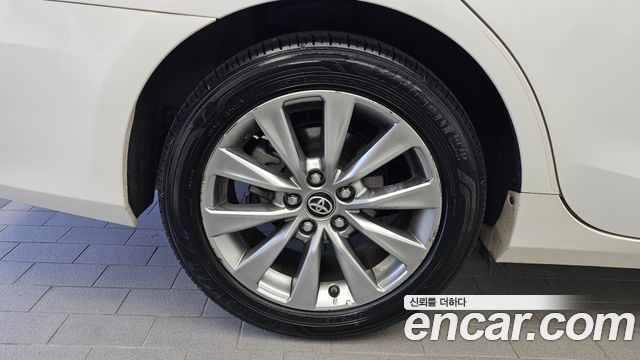 Toyota Camry из Кореи Encar