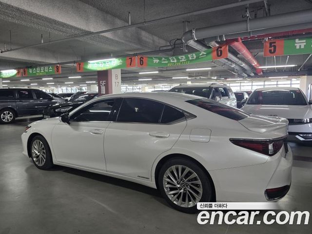Lexus ES Executive — пробег 140 169 км — фото 5 из 5