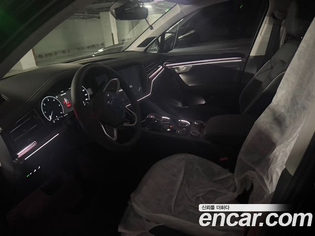 Volkswagen Touareg 3.0 TDI Prestige — пробег 10 км — фото 5 из 5