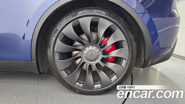 Tesla Model Y Performance AWD — пробег 79 517 км — фото 5 из 5