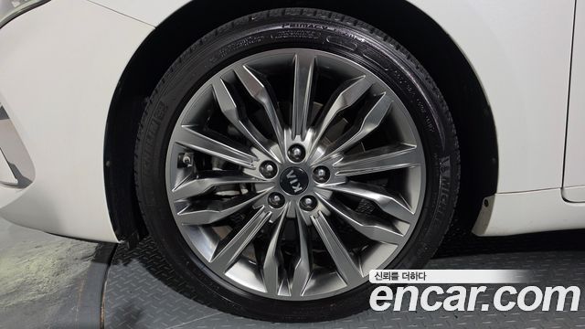 Kia K7 из Кореи Encar