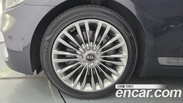 Kia K9 3.8 GDI AWD PlatinumⅢ — пробег 174 400 км — фото 5 из 5