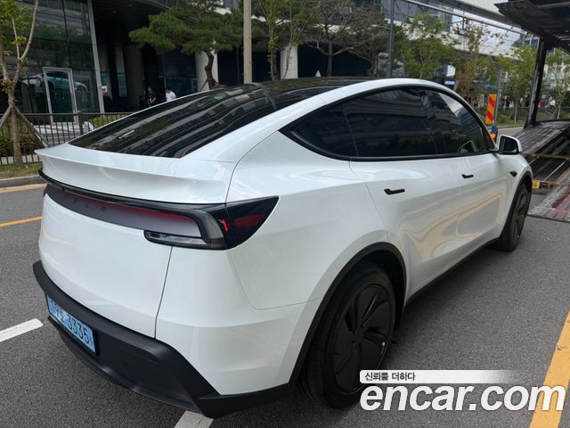 Tesla Model Y Premium RWD — пробег 500 км — фото 5 из 5